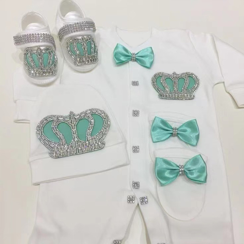 4 قطع ملابس أطفال ترحيبية بتصم - مراجعة Baby Clothing Names وسعره