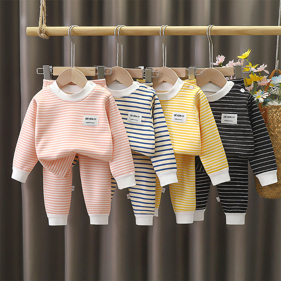 طقم ملابس أطفال مبطن بالصوف مل - مراجعة Baby Sleep Suit وسعره