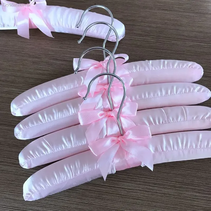 شماعات ملابس أطفال ملونة، خطاف - مراجعة Baby Clothing Hangers وسعره